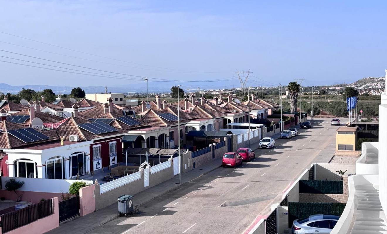 Wederverkoop - Semi Detached Villa - Los Montesinos - La Herada