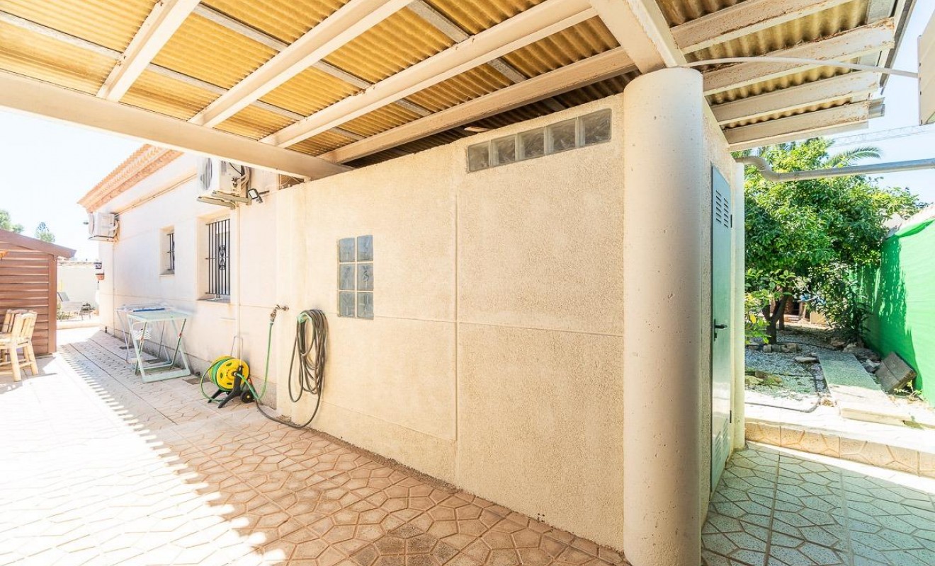 Wederverkoop - Villa - Orihuela Costa - La Zenia