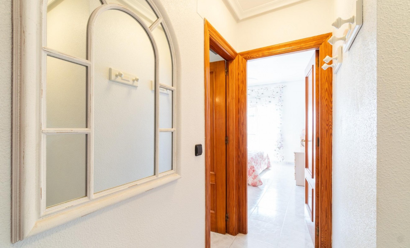 Wederverkoop - Villa - Orihuela Costa - La Zenia