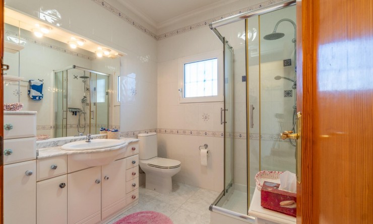 Wederverkoop - Villa - Orihuela Costa - La Zenia