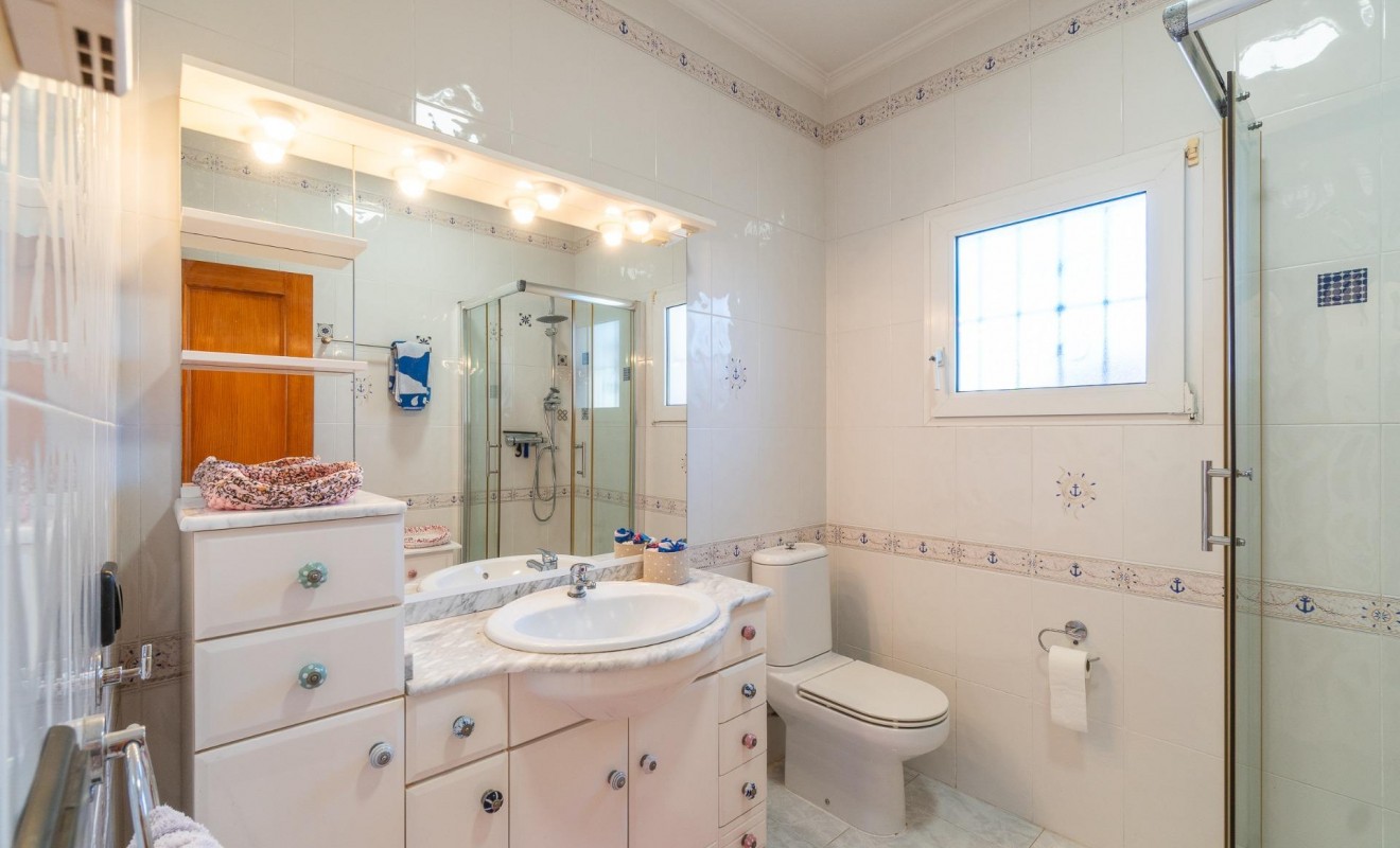 Wederverkoop - Villa - Orihuela Costa - La Zenia