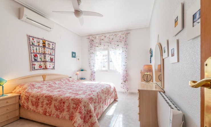 Wederverkoop - Villa - Orihuela Costa - La Zenia