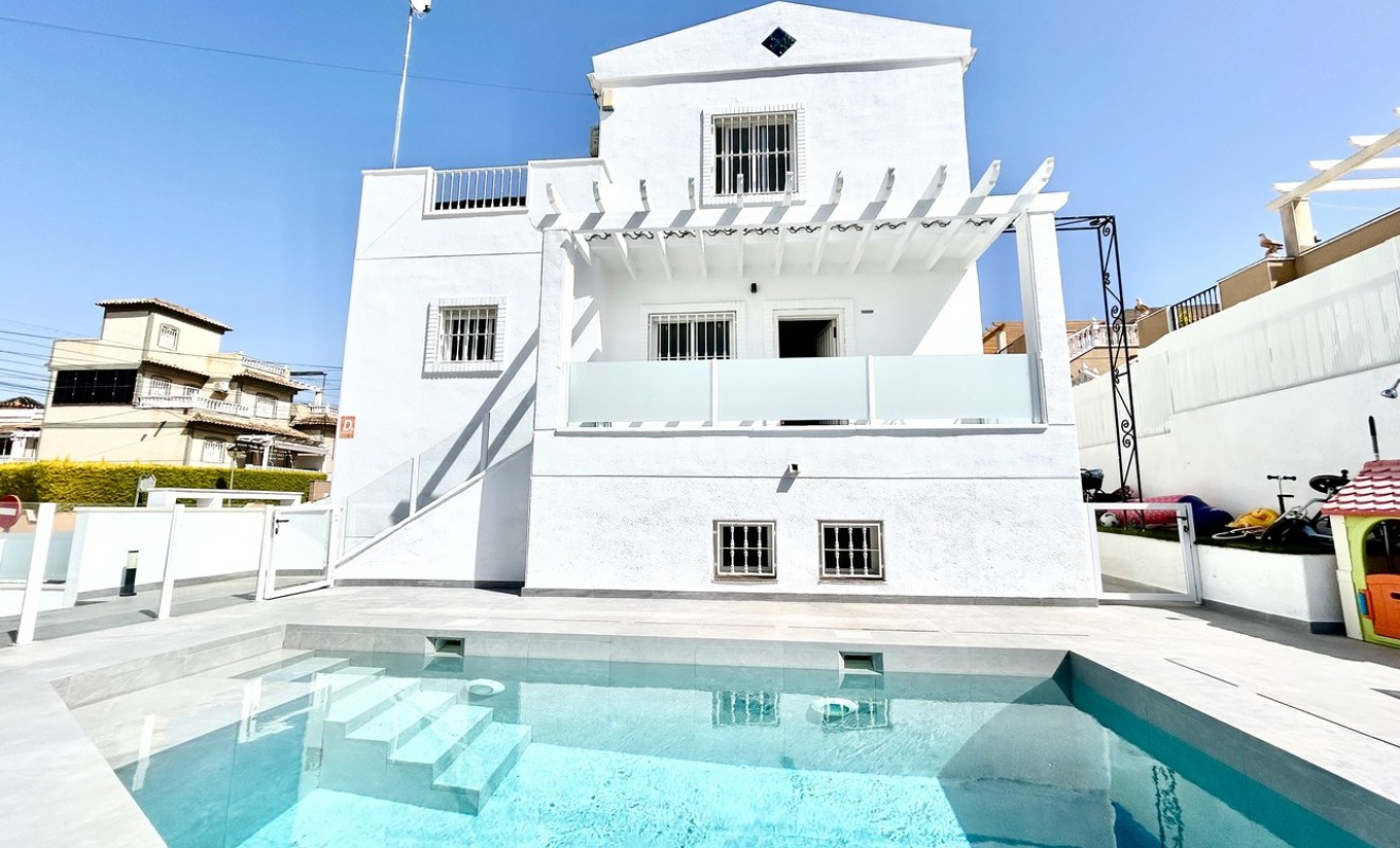 Revente - Villa - Villamartín