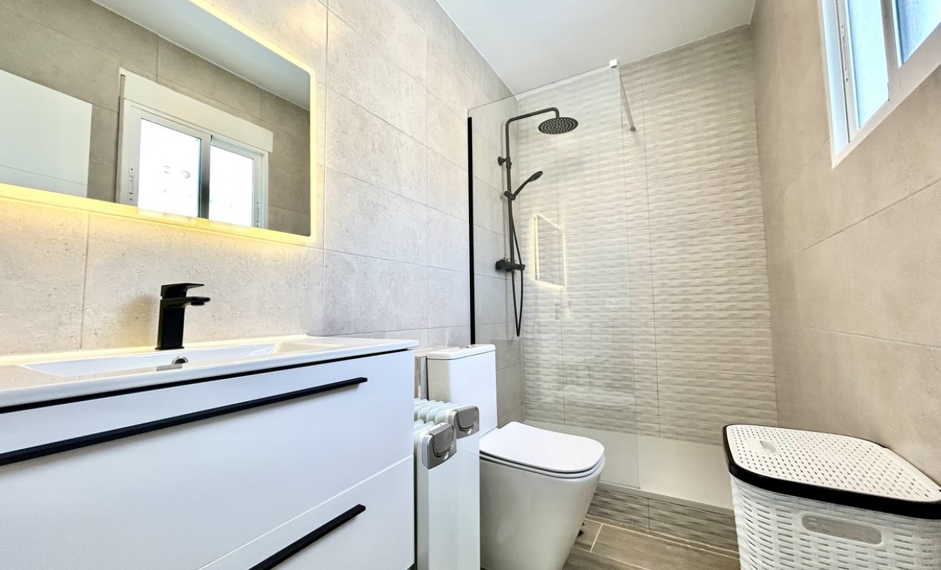 Revente - Villa - Villamartín