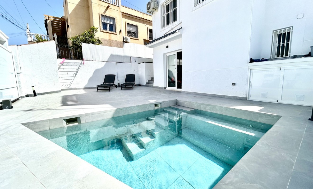 Revente - Villa - Villamartín