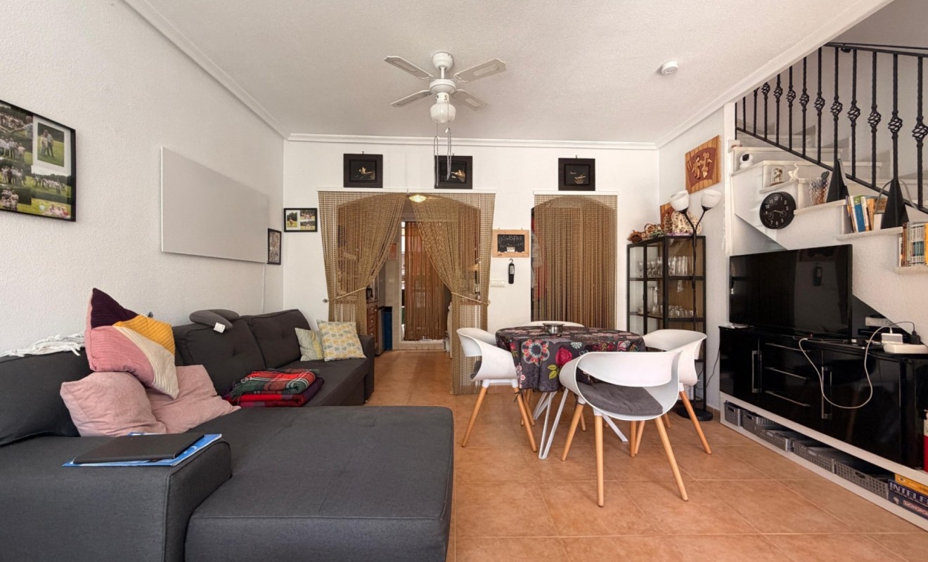 Sale - Townhouse - El Raso