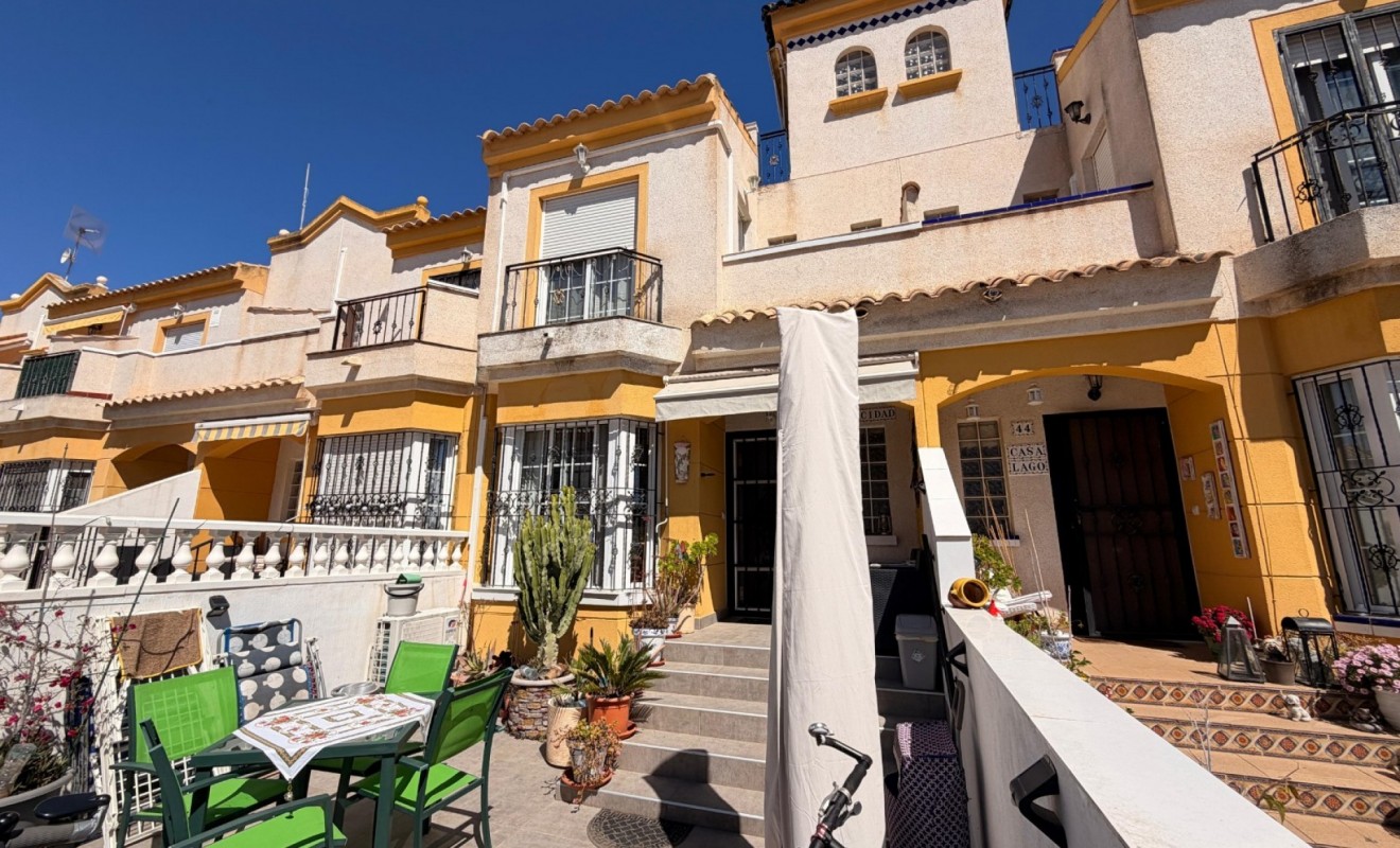 Sale - Townhouse - El Raso