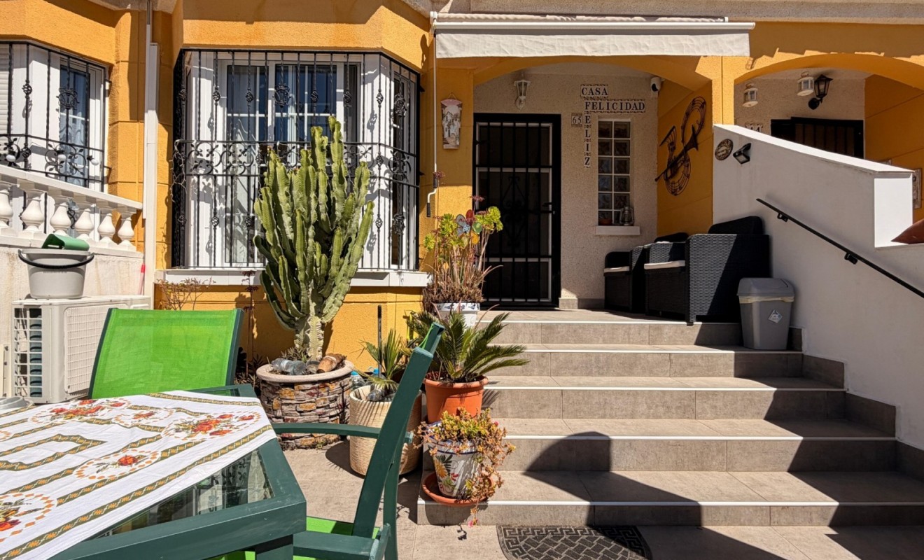 Sale - Townhouse - El Raso