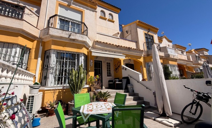 Sale - Townhouse - El Raso