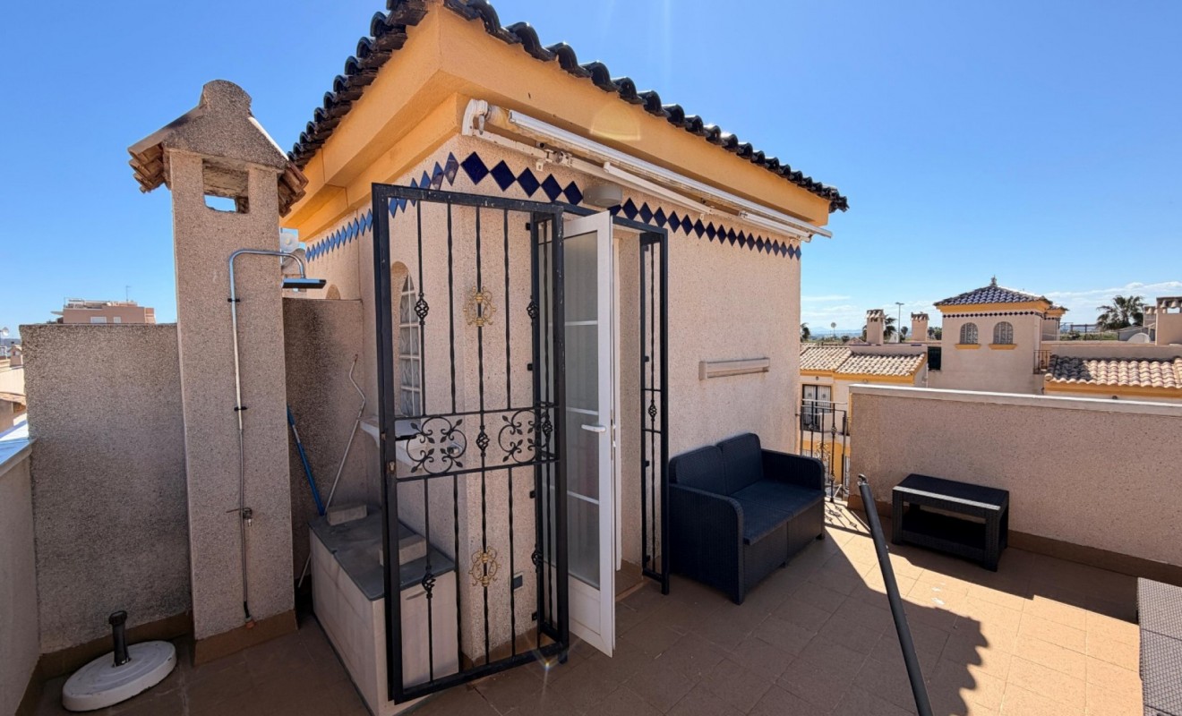 Sale - Townhouse - El Raso
