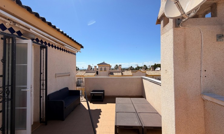 Sale - Townhouse - El Raso