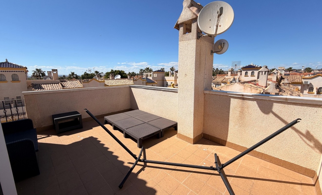 Sale - Townhouse - El Raso