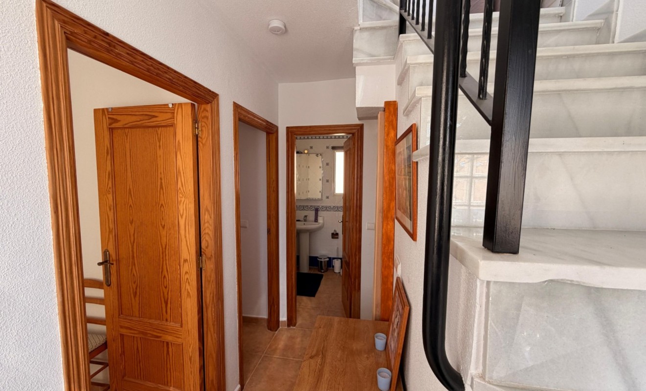 Sale - Townhouse - El Raso