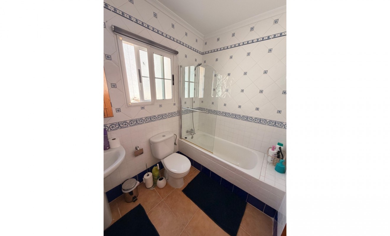 Sale - Townhouse - El Raso