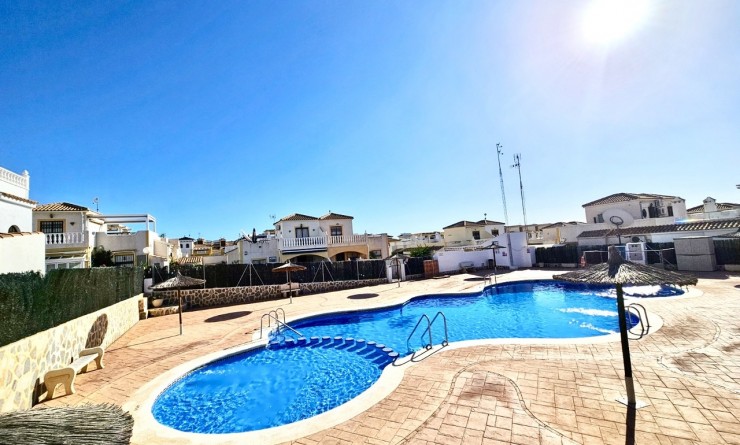 Sale - Townhouse - Punta Prima