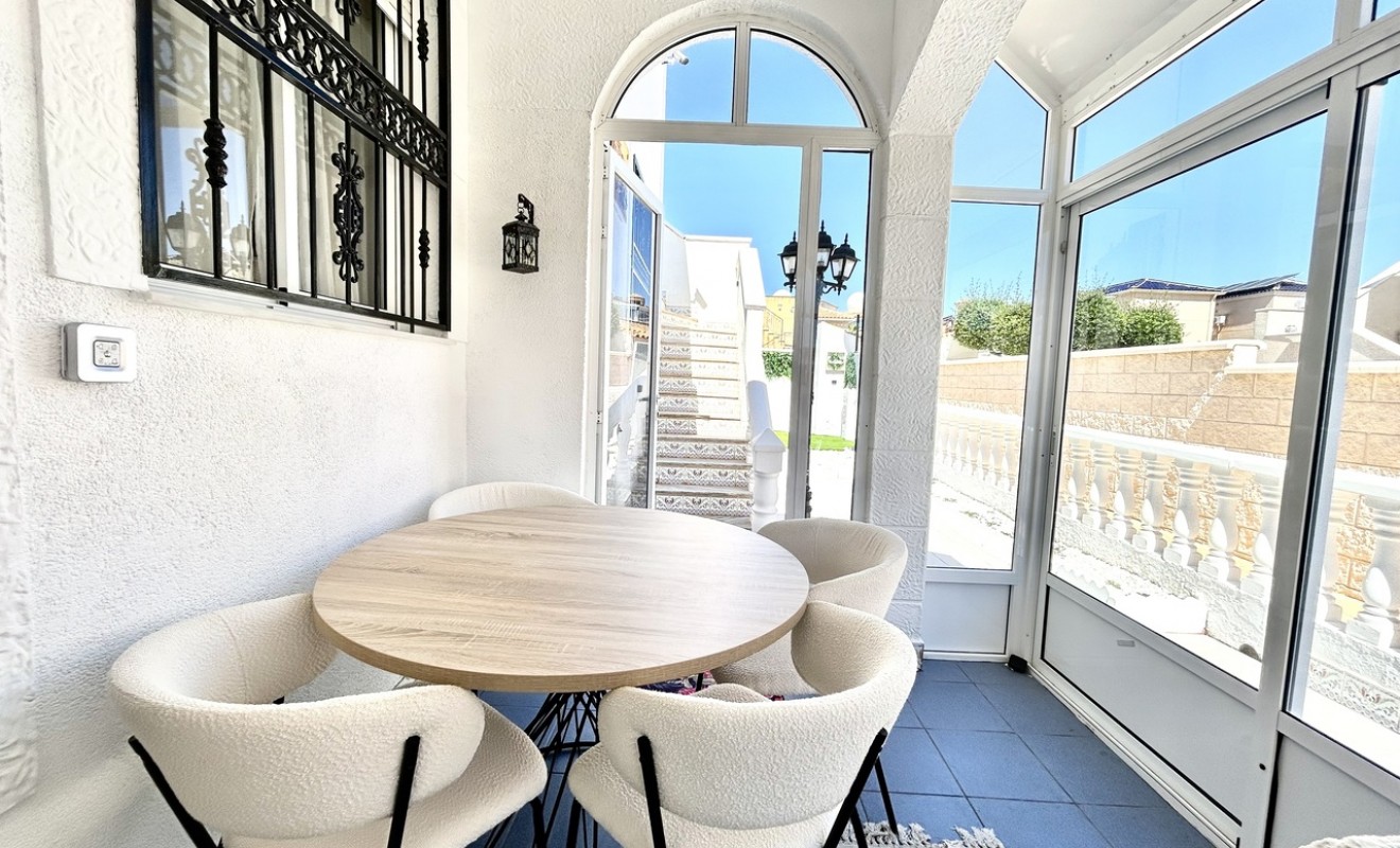 Sale - Townhouse - Punta Prima