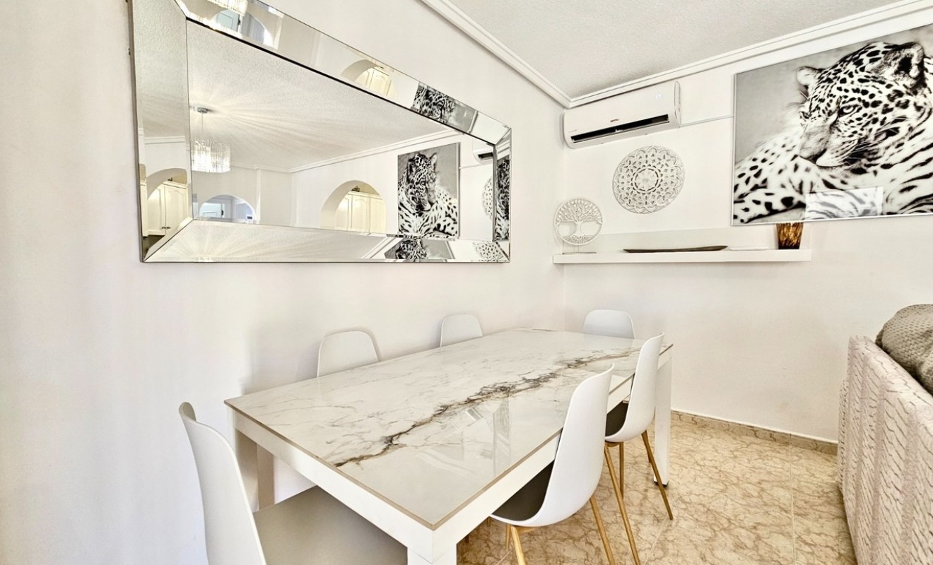 Sale - Townhouse - Punta Prima