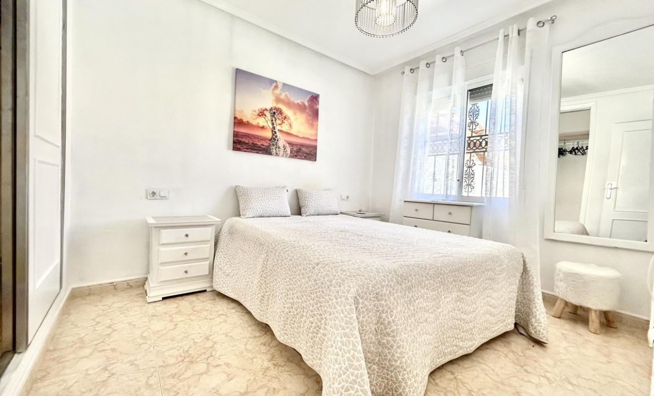 Sale - Townhouse - Punta Prima