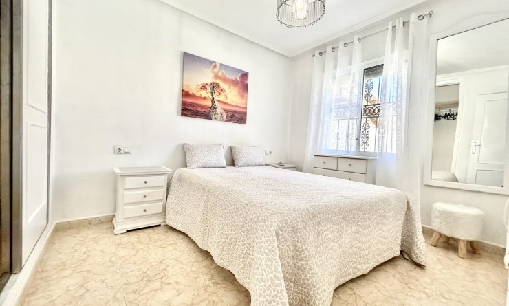 Sale - Townhouse - Punta Prima