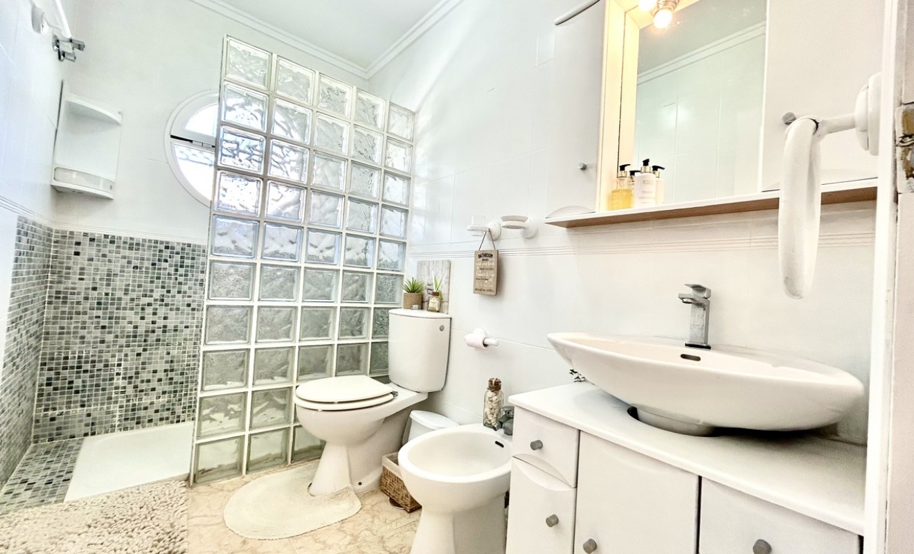 Sale - Townhouse - Punta Prima