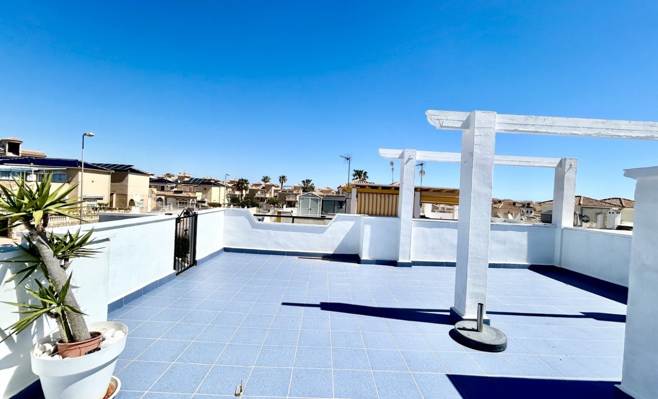 Sale - Townhouse - Punta Prima