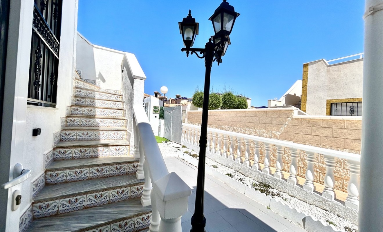 Sale - Townhouse - Punta Prima