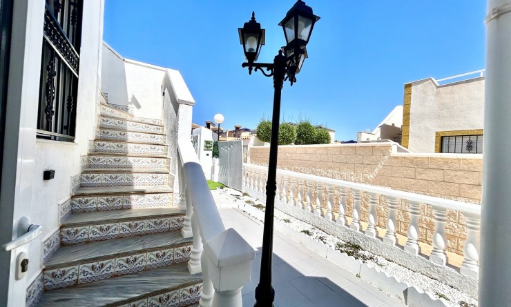 Sale - Townhouse - Punta Prima