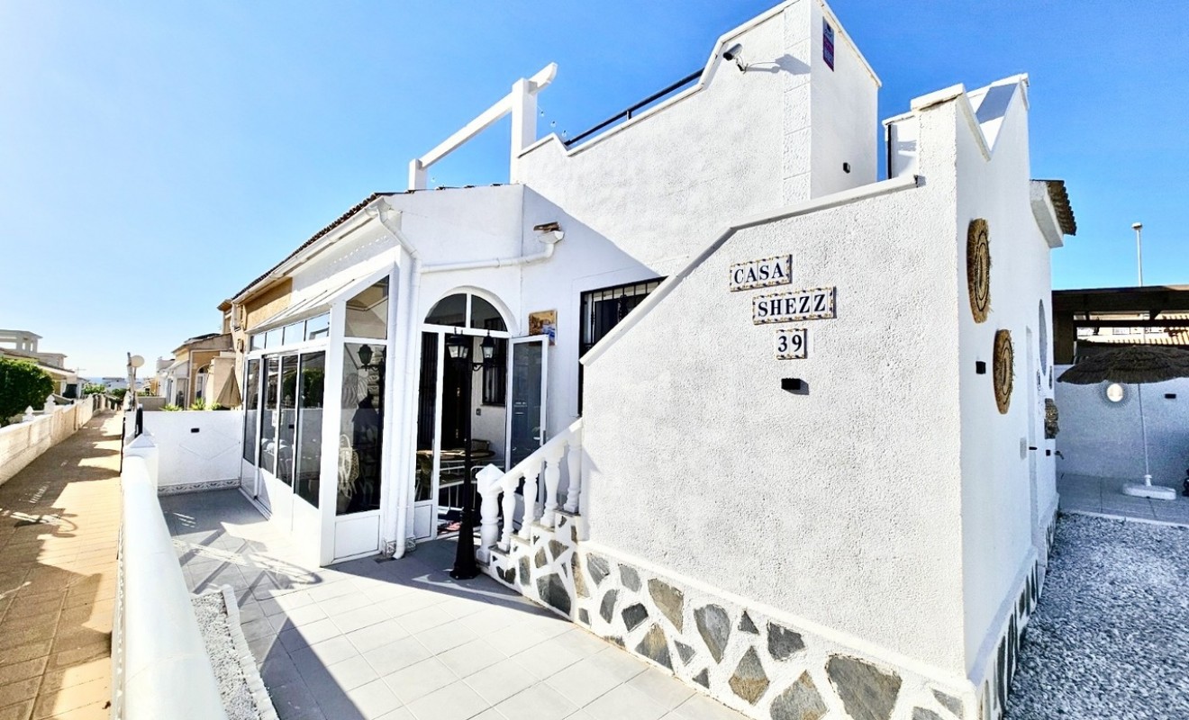 Sale - Townhouse - Punta Prima