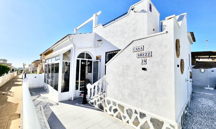 Sale - Townhouse - Punta Prima