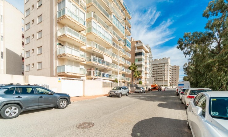 Wederverkoop - Appartement - Guardamar del Segura - Puerto Deportivo