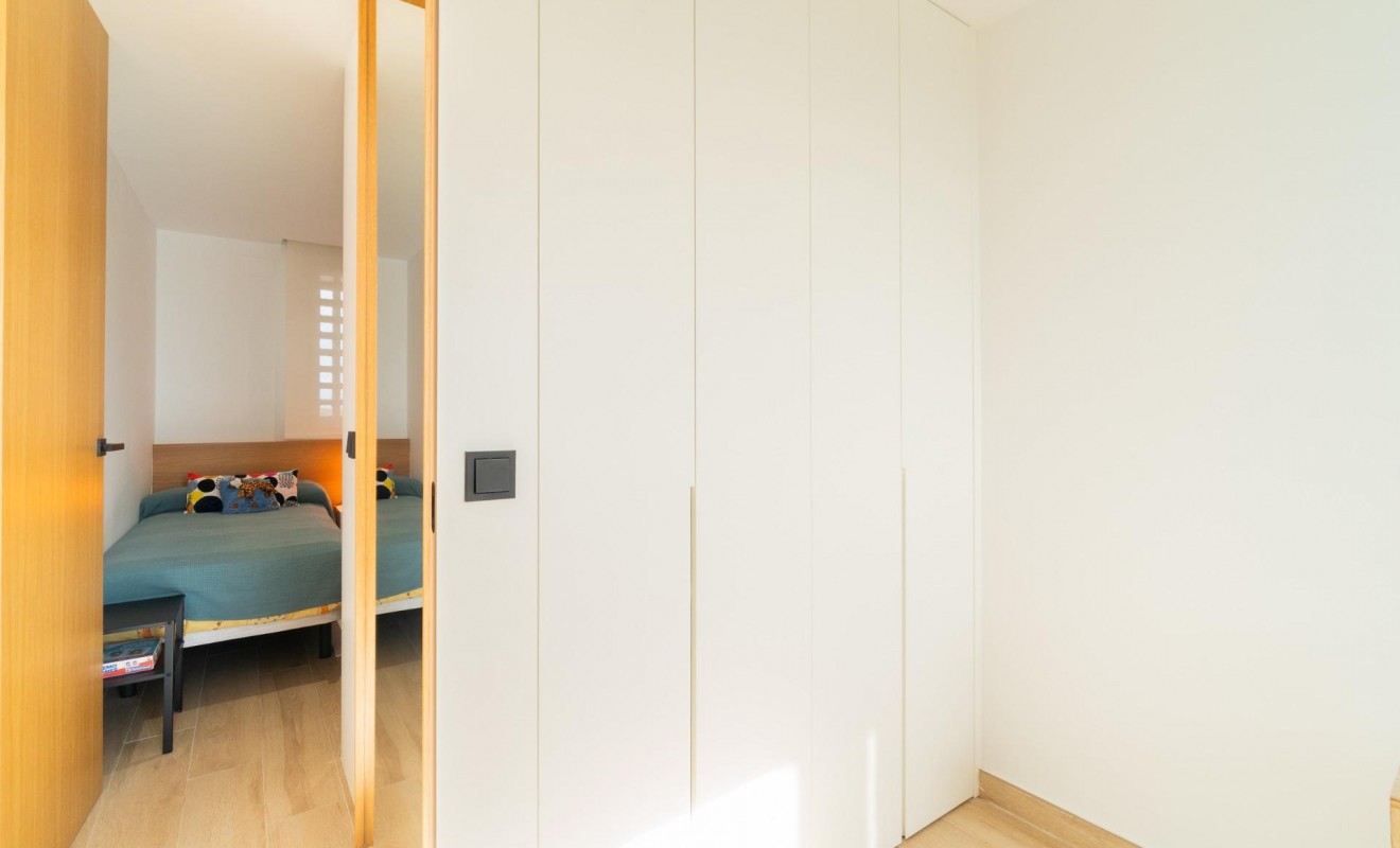 Wederverkoop - Appartement - Guardamar del Segura - Puerto Deportivo