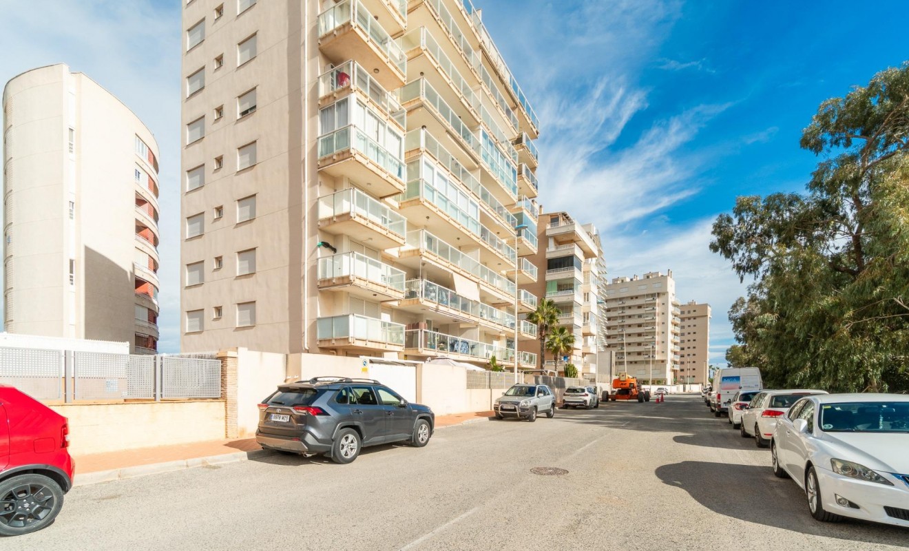 Wederverkoop - Appartement - Guardamar del Segura - Puerto Deportivo