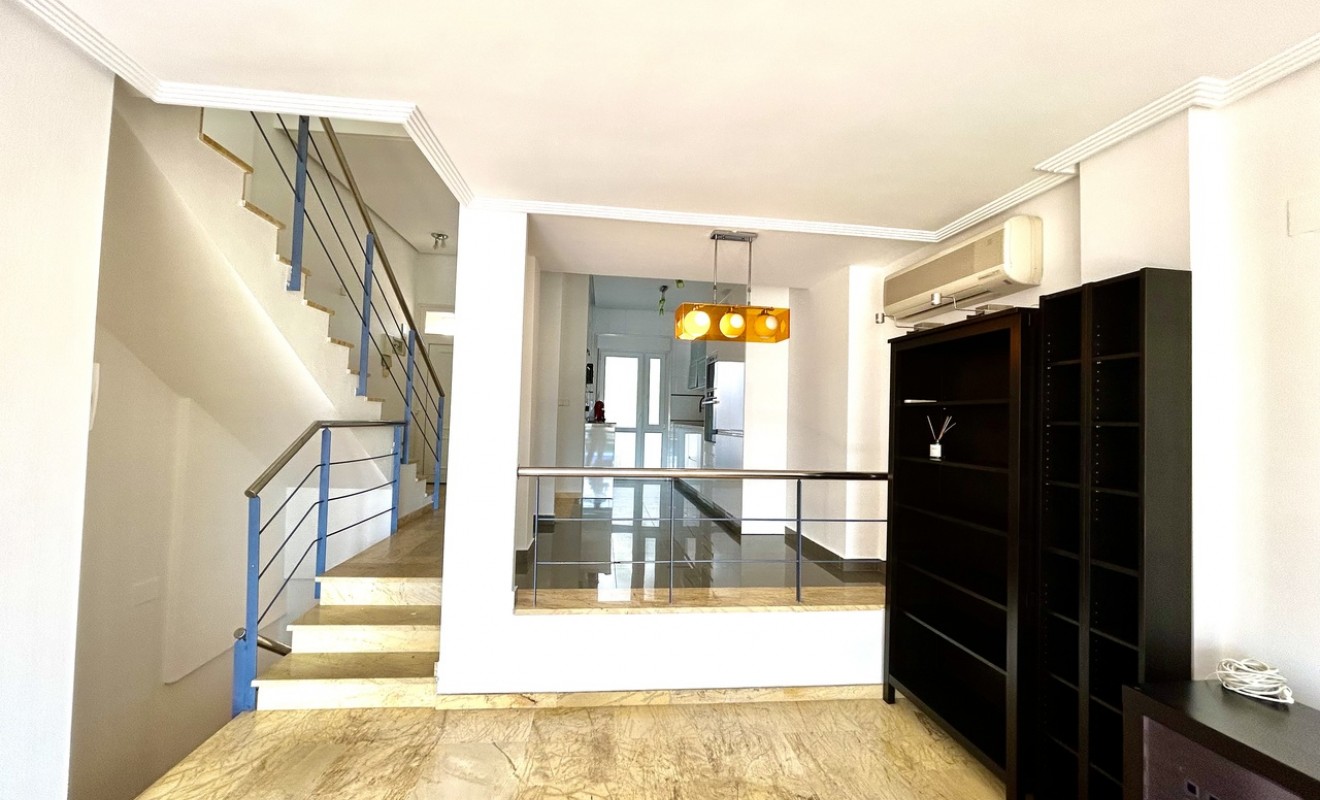 Wederverkoop - Herenhuis - Cabo Roig