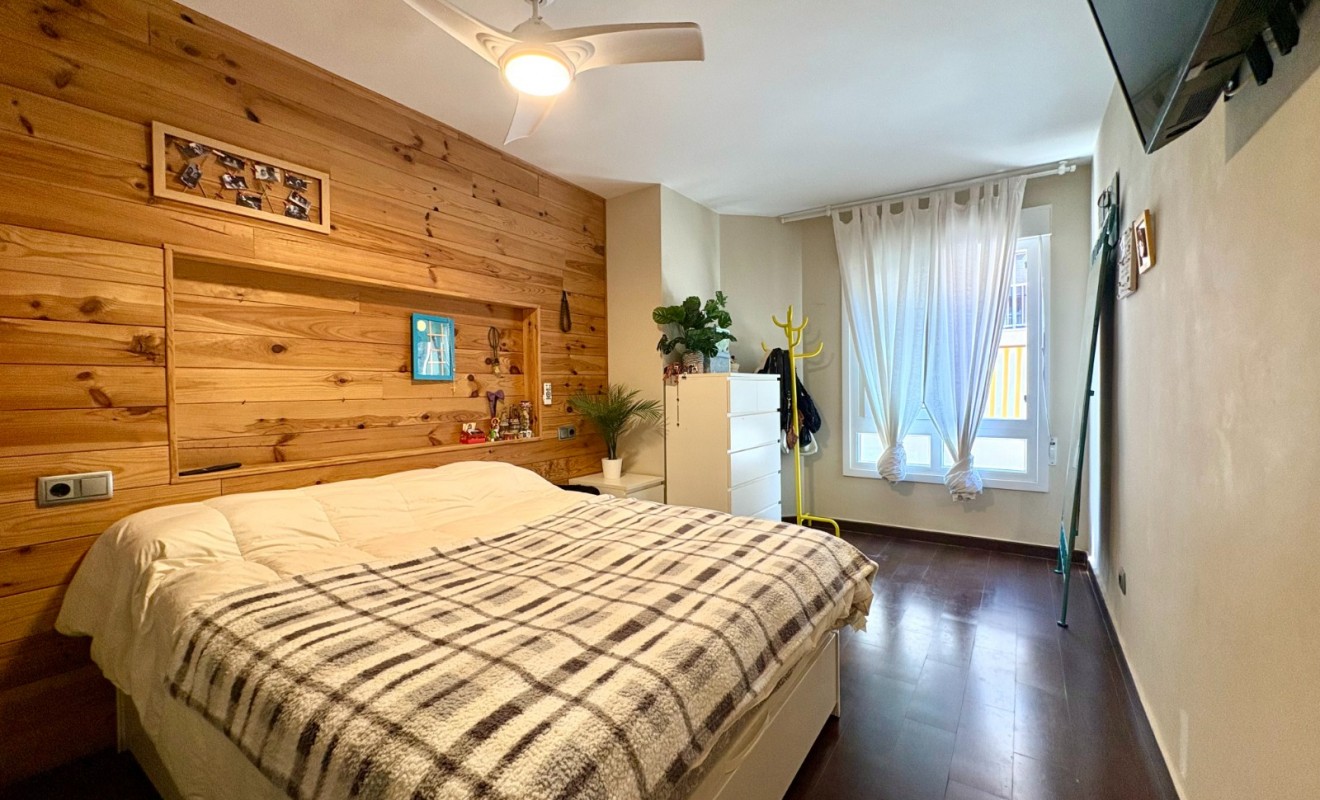 Wederverkoop - Apartment / flat - Denia - Center