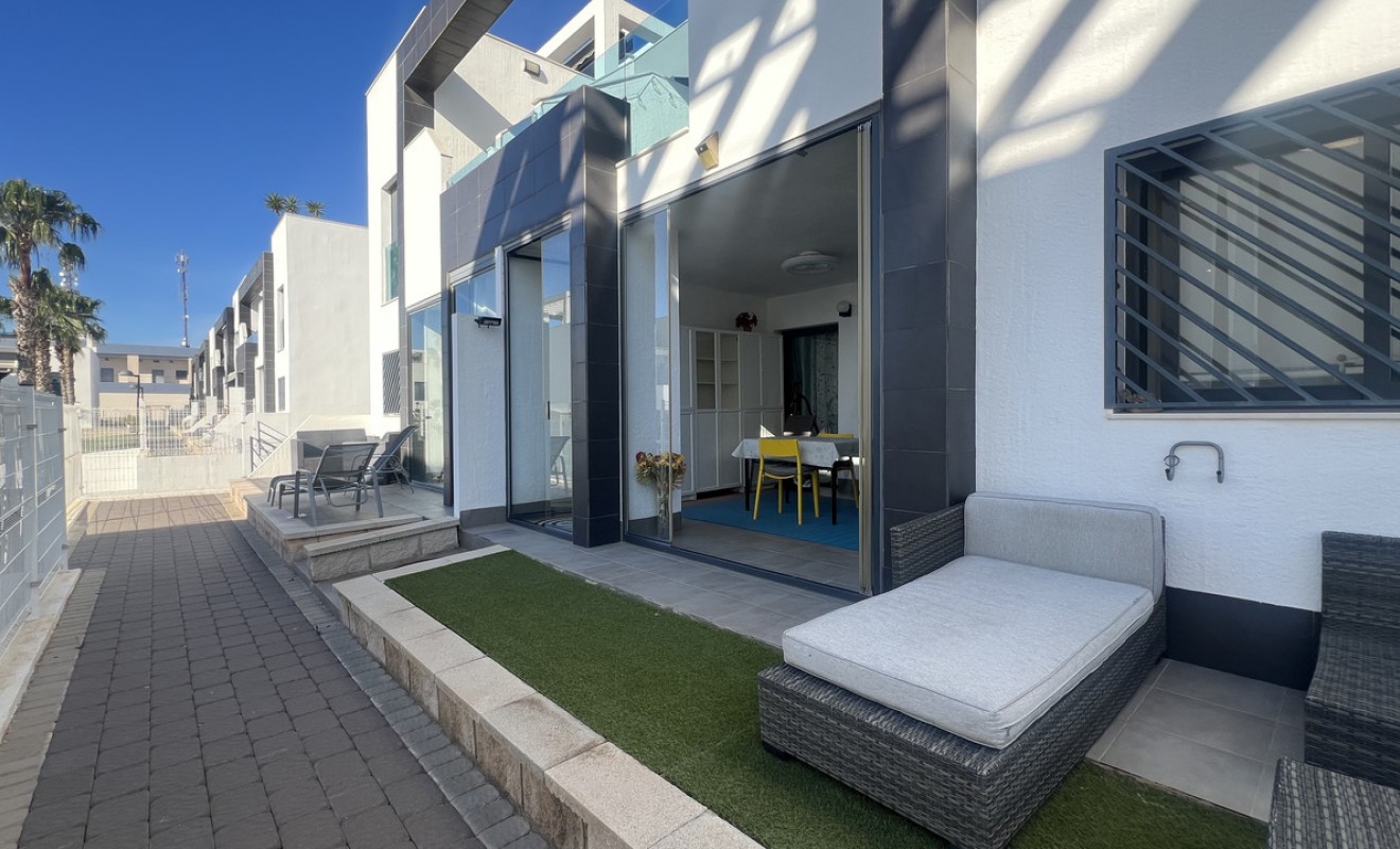 Sale - Apartment - La Zenia