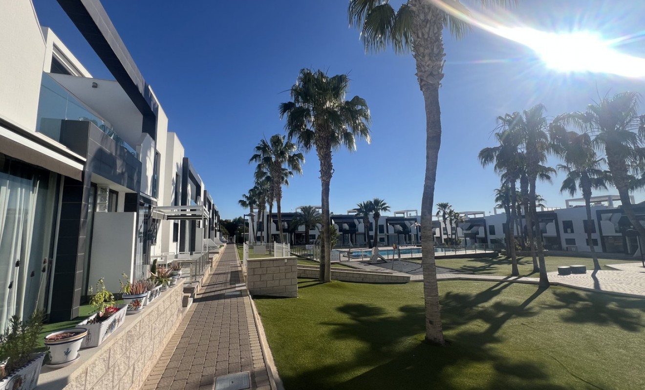 Sale - Apartment - La Zenia