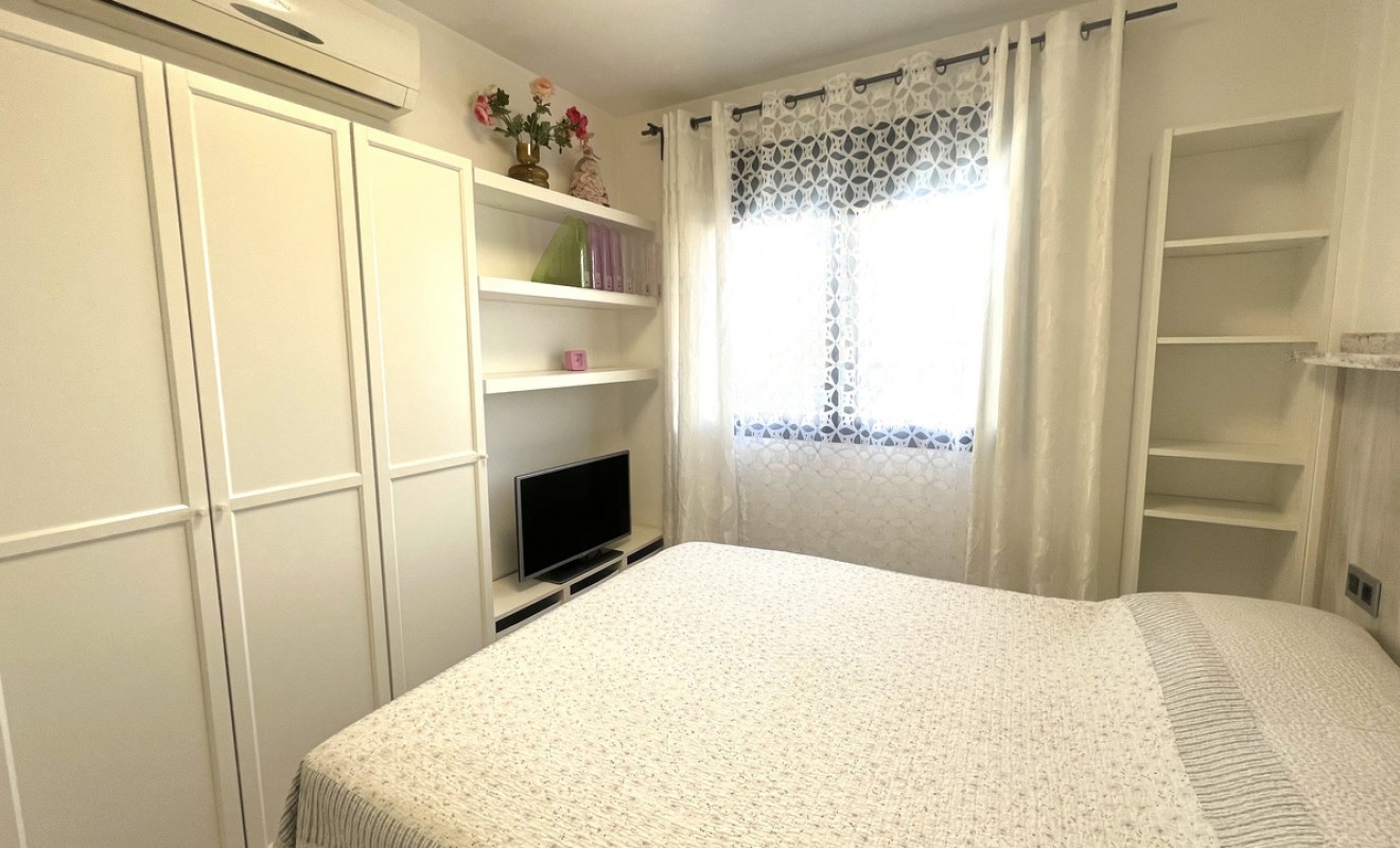 Sale - Apartment - La Zenia