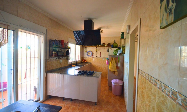 Sale - House - Catral - C- COMUNIDAD VALENCIANA