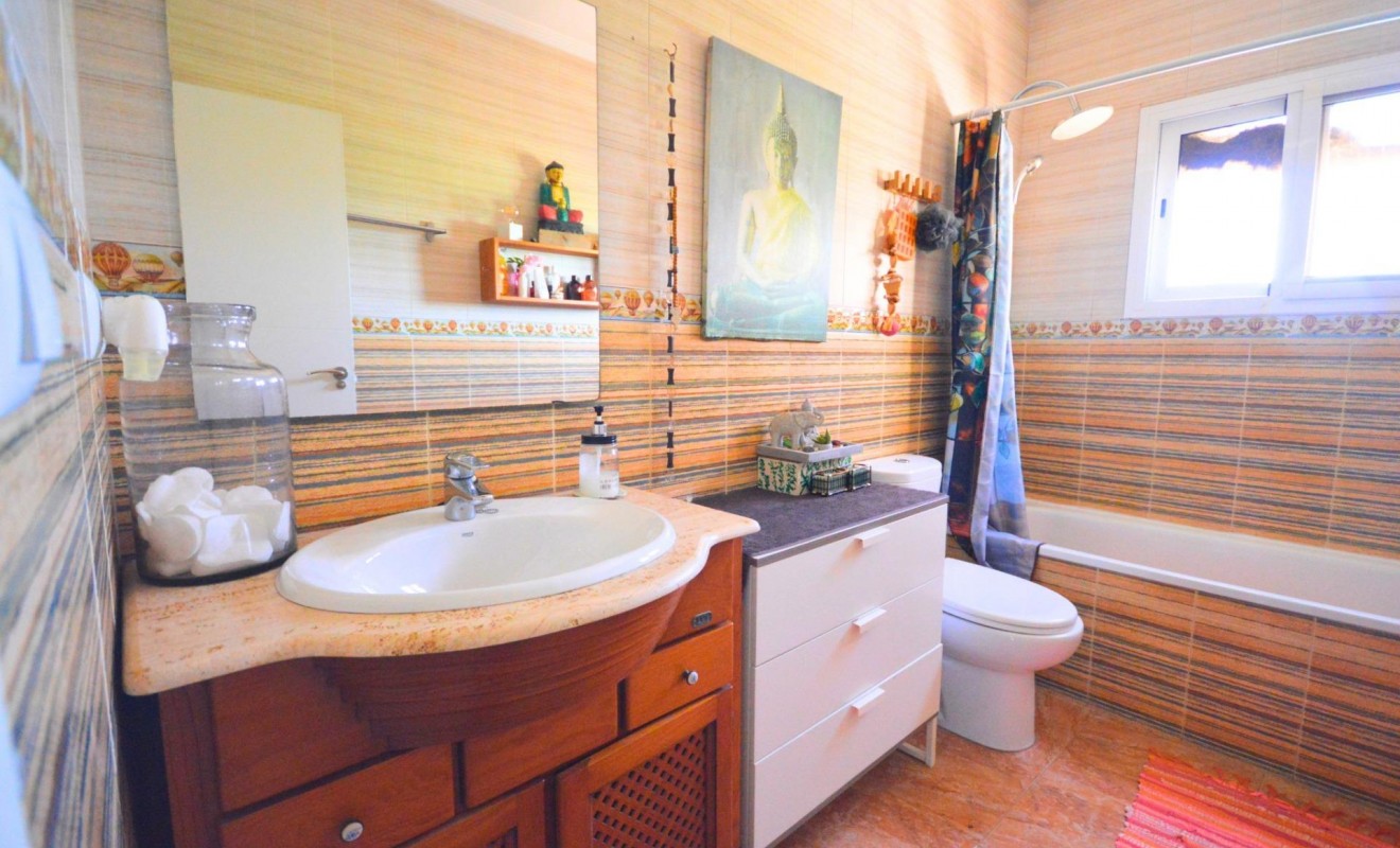 Sale - House - Catral - C- COMUNIDAD VALENCIANA