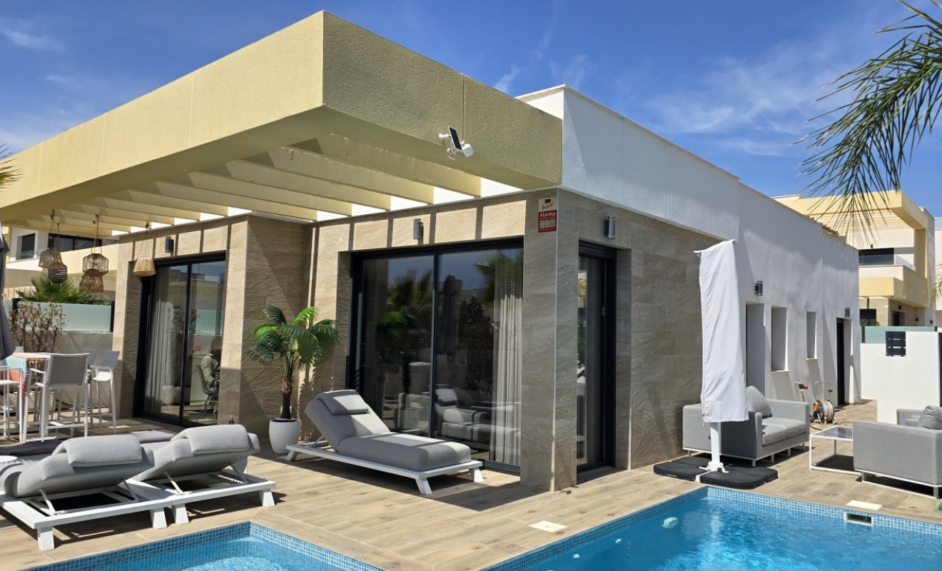 Revente - Villa - Los Montesinos