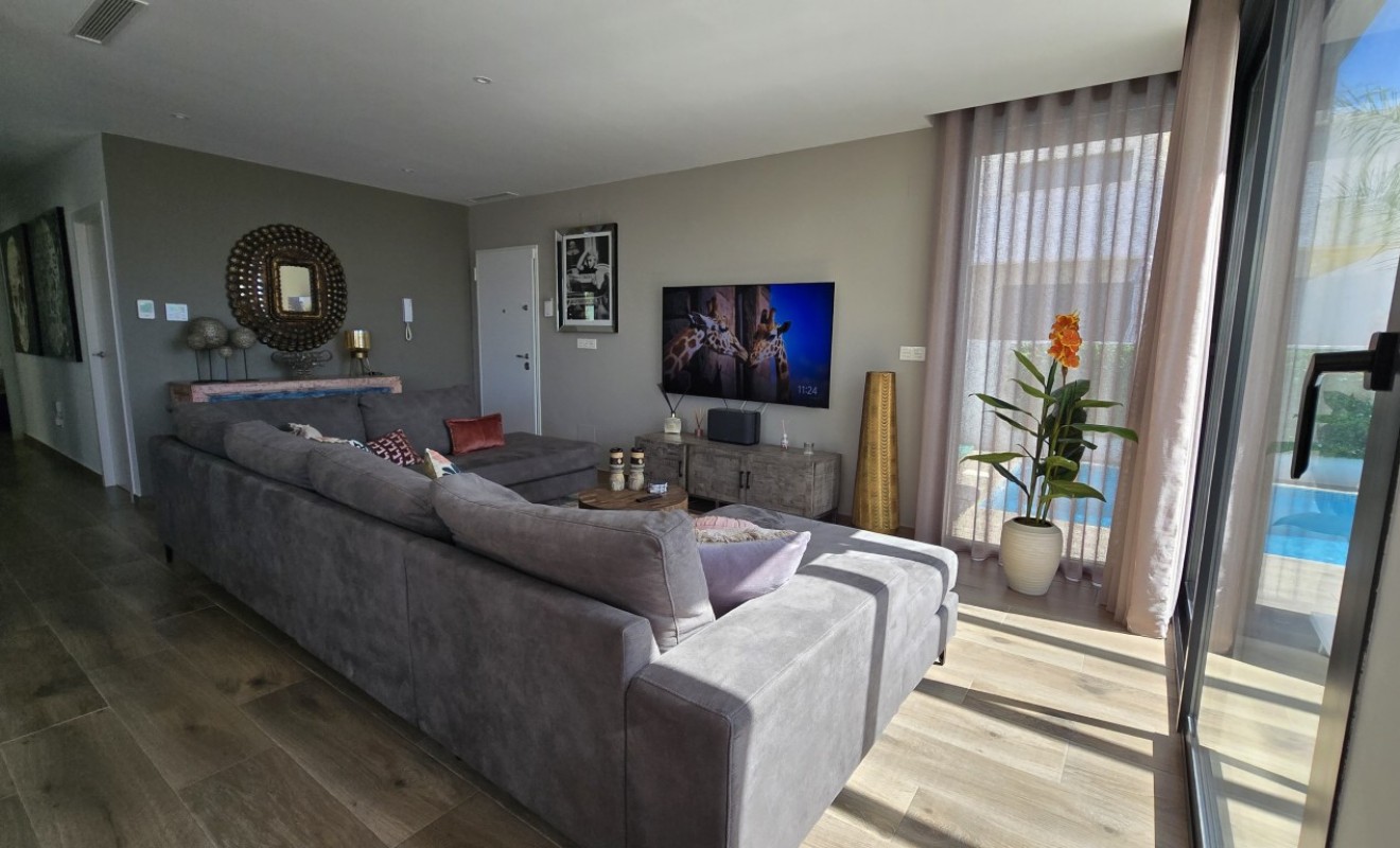 Revente - Villa - Los Montesinos