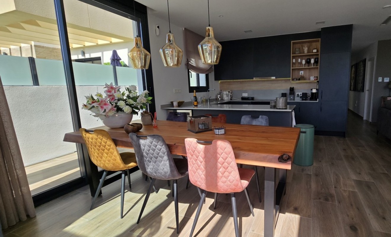 Revente - Villa - Los Montesinos