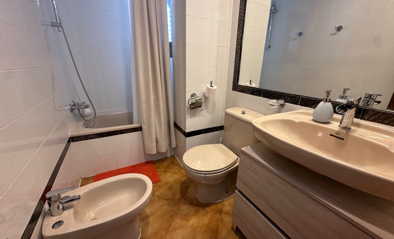 Wederverkoop - Apartment / flat - Orihuela Costa - Cabo roig - La Zenia