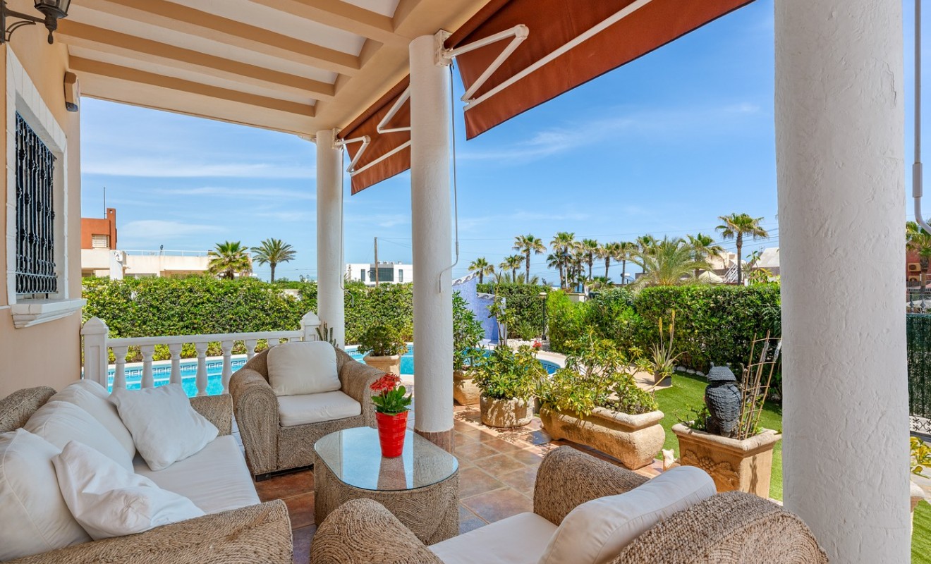 Wederverkoop - Villa - Torrevieja - La Mata