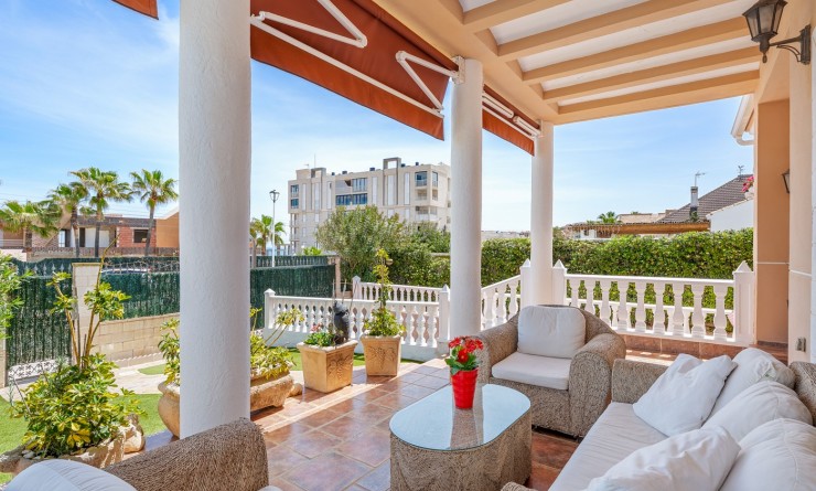 Wederverkoop - Villa - Torrevieja - La Mata