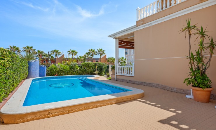 Wederverkoop - Villa - Torrevieja - La Mata
