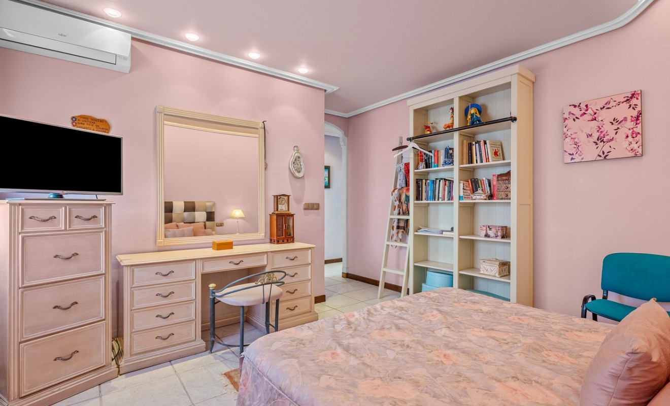 Wederverkoop - Villa - Torrevieja - La Mata