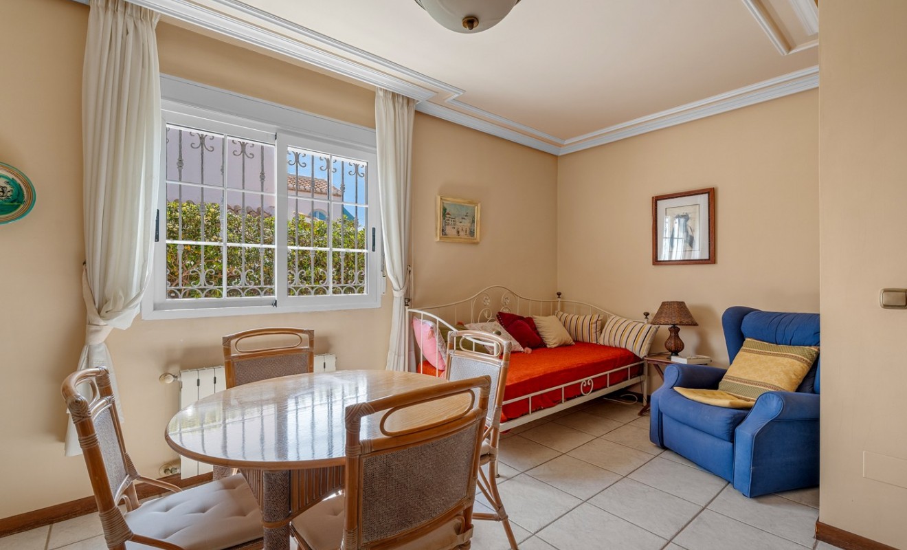 Wederverkoop - Villa - Torrevieja - La Mata