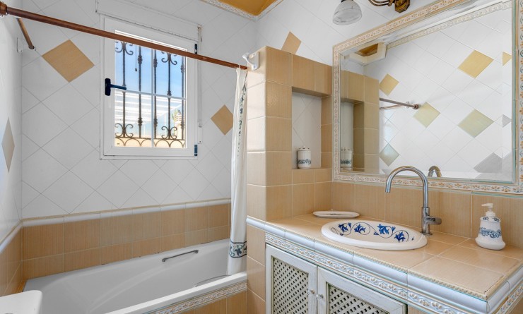 Wederverkoop - Villa - Torrevieja - La Mata