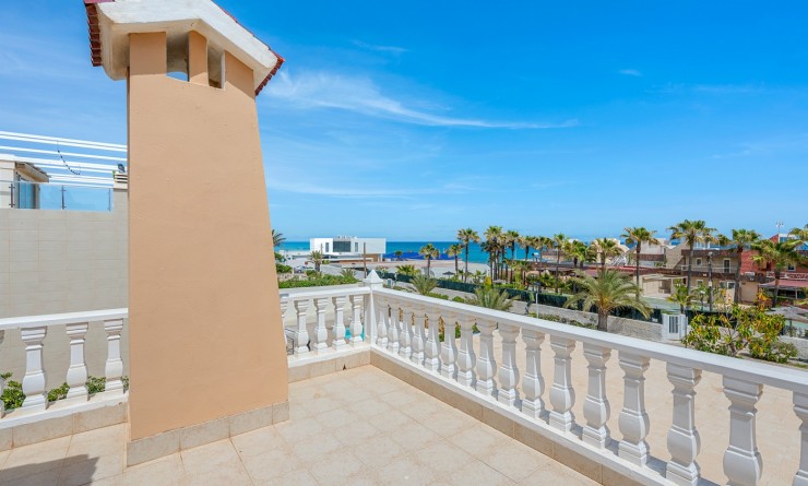 Wederverkoop - Villa - Torrevieja - La Mata